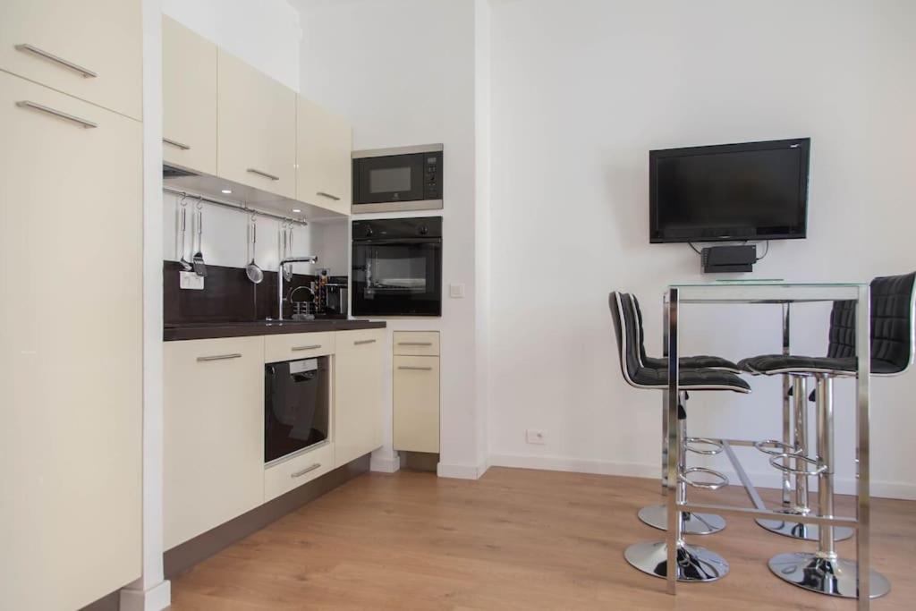 #28 1 Bdr Flat Ac Balcony Hper Central 10Mins To Beach & Old Town Nizza Kültér fotó